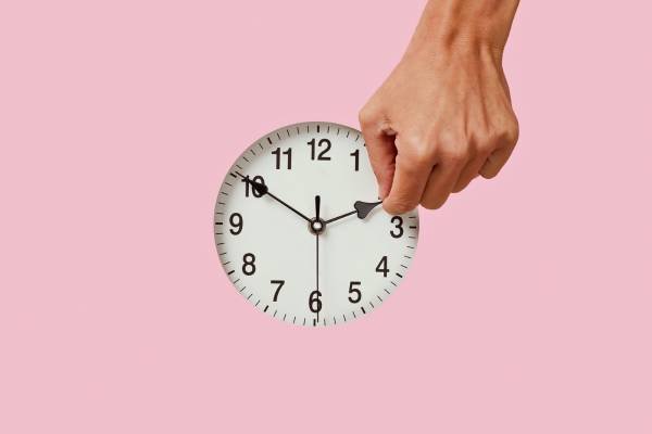 Step-by-Step Guide to Setting the Clock