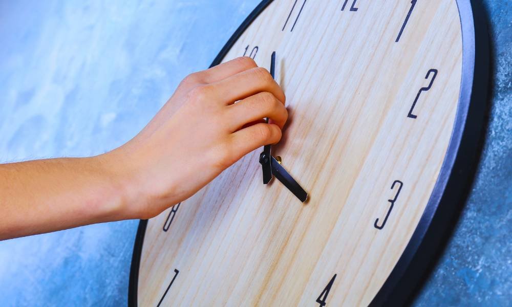 How to Fix a Clock Hands