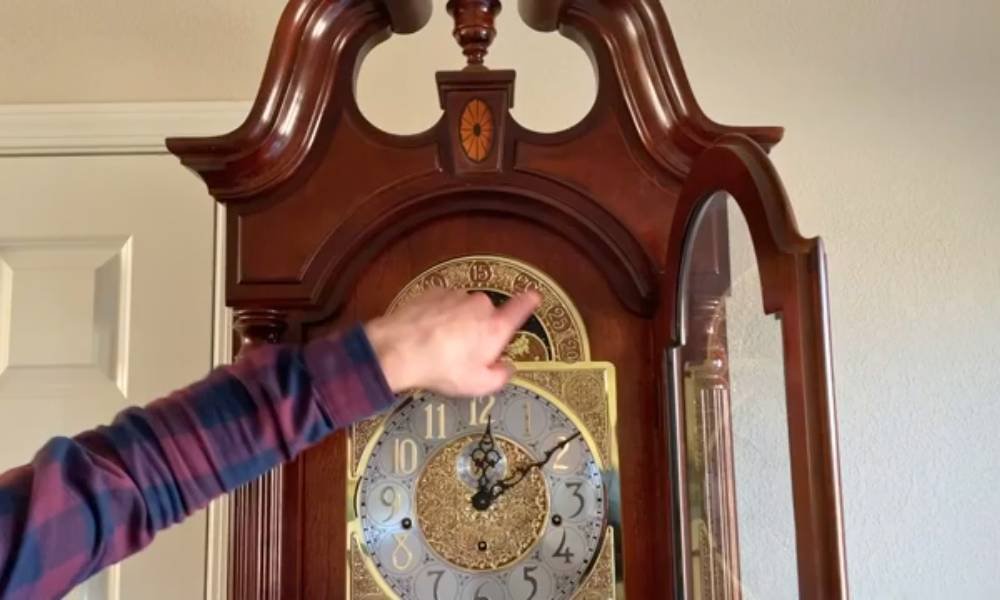 How to Set Moon Phase on Grandfather Clock