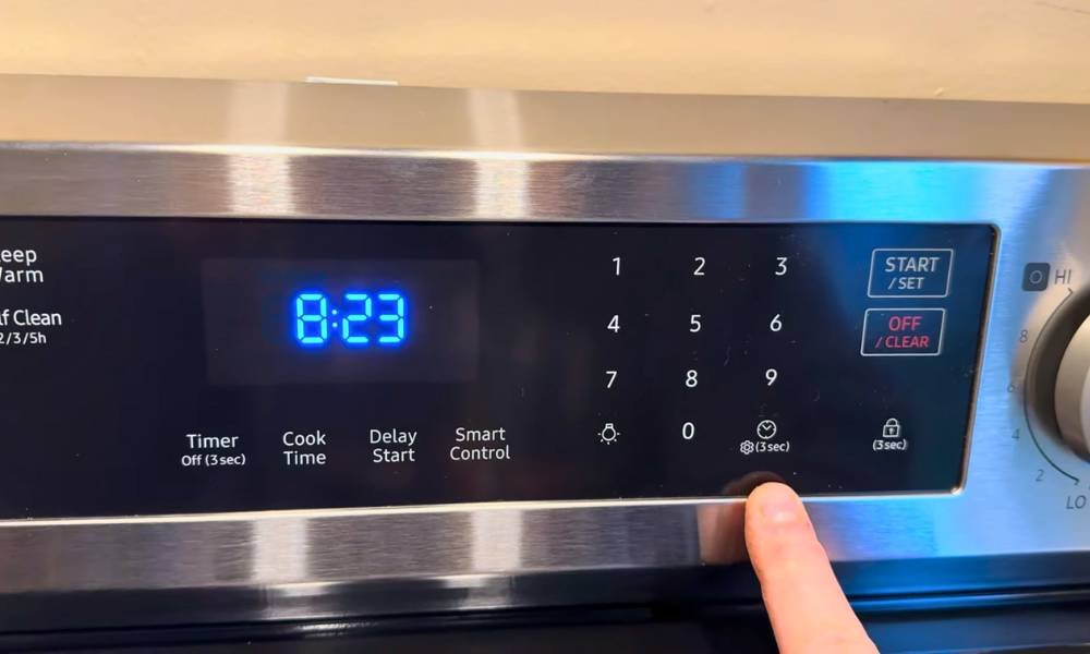 How to Set Clock on Samsung Electric Range