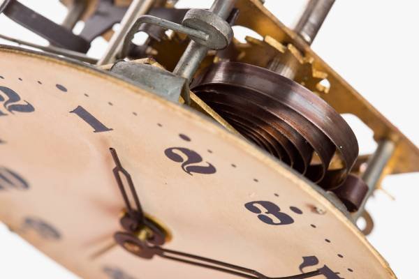 Advancements in Mechanical Clocks