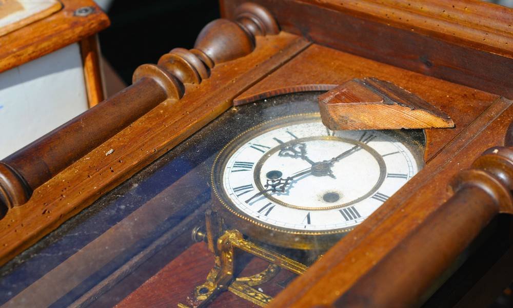 How to Set The Chimes on a Grandfather Clock