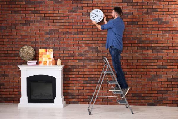 Mounting Your Wall Clock