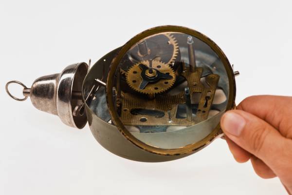 Understanding the Different Types of Clock Mechanisms